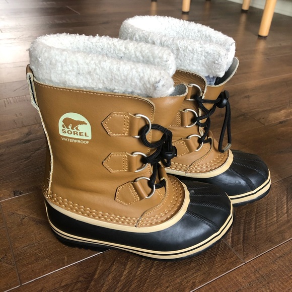 Sorel Other - Kids Sorel boots. Size 1